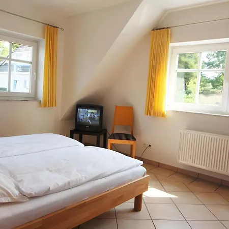 Apartment Duenenhaus Schwimmbadnutzung Goehren (Ruegen)